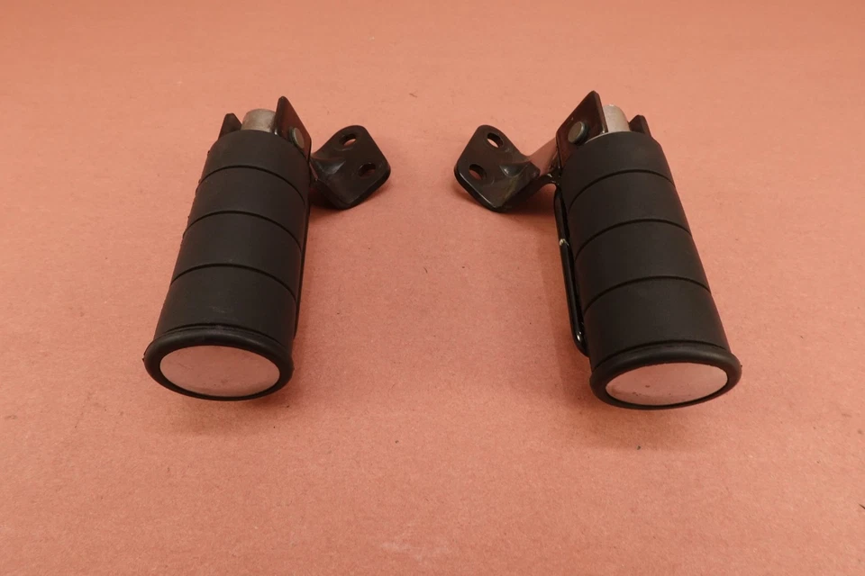 Juego de soporte de clavija de pasajero izquierdo derecho Suzuki Boulevard C50 VL800 2005-2009 Foto 2 de 4