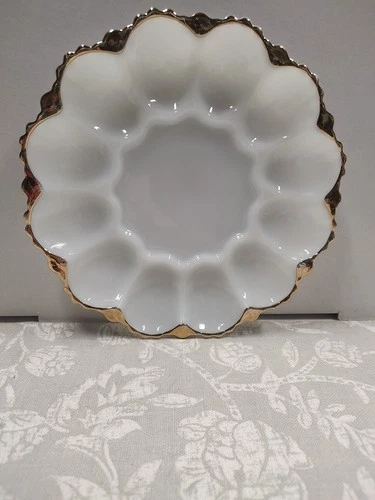 Vntg Anchor Hocking Fire King White Milk Glass Deviled Egg Oyster Dish Gold Trim