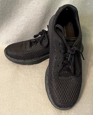 Skechers Women's Go Walk 6-Iconic Vision Sneaker-Black- 124514 - 7.5 EUC