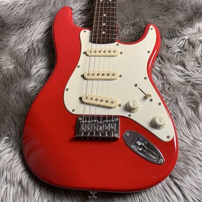 Squier Mini ST-Style Red With Soft Case, 22F, 3-Color Sunburst