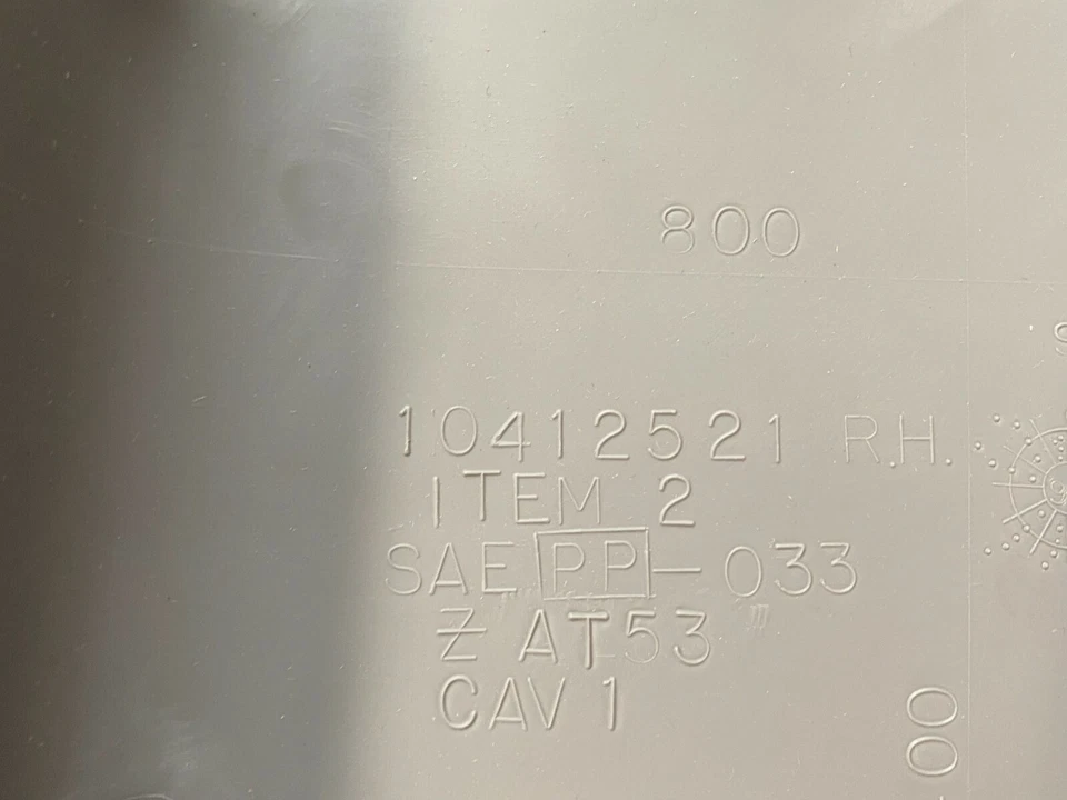 GM OEM NOS 10412522 acabamento capuz cinza painel lateral destro 1997-2004 silhueta Oldsmobile - Imagem 3 de 4