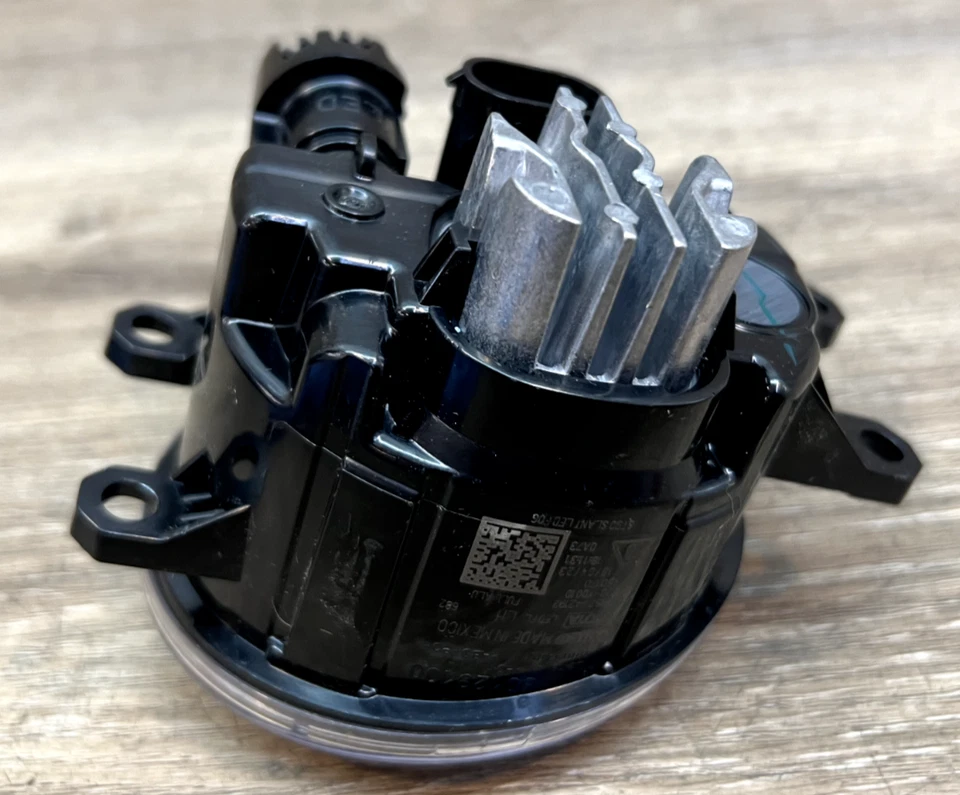 Toyota Tundra LH 2015-2019 luz antiniebla conjunto LED OEM 81220-Y0010 Foto 4 de 4