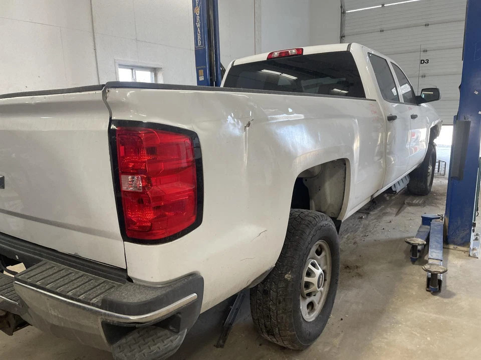 Compresor de aire acondicionado usado para: camioneta Chevrolet Silverado 2500 2018 6,6 grado B Foto 4 de 4