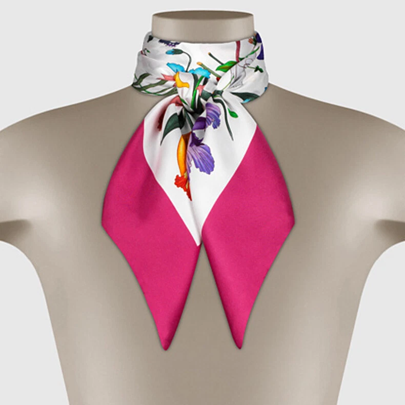 Présentoir # 4 écharpe iconique unisexe Gucci soie wrap imprimé floral fleurs bordure rose