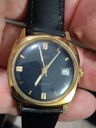 Vintage Timex Electric 1970's Gold Tone Mens Watch Runs Great New Battery H