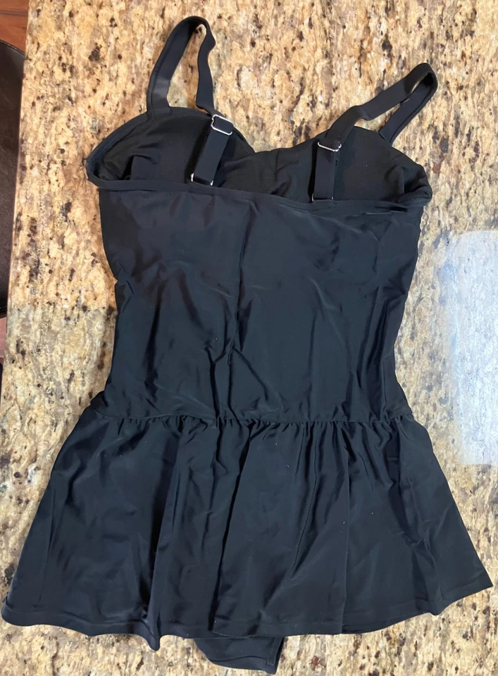 Traje de baño Rip Curl negro talla mediana de una pieza Foto 3 de 4
