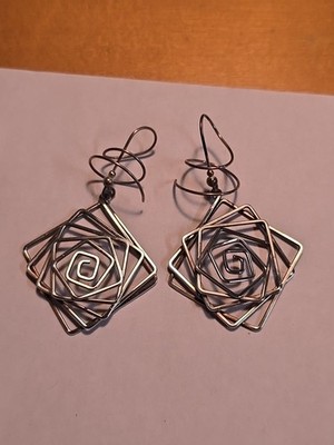 Sterling Silver Dangel Drop Earrings Unique Square Spiral Layer Design Earrings