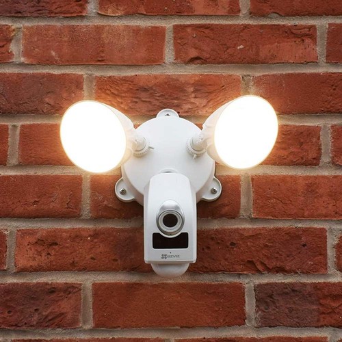 EZVIZ 1080p FHD Flutlicht, Outdoor Überwachungskamera mit Floodlight, PIR - Bild 2 von 6