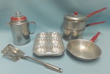 Vintage 6 piece Aluminum Childs Toy Cookware