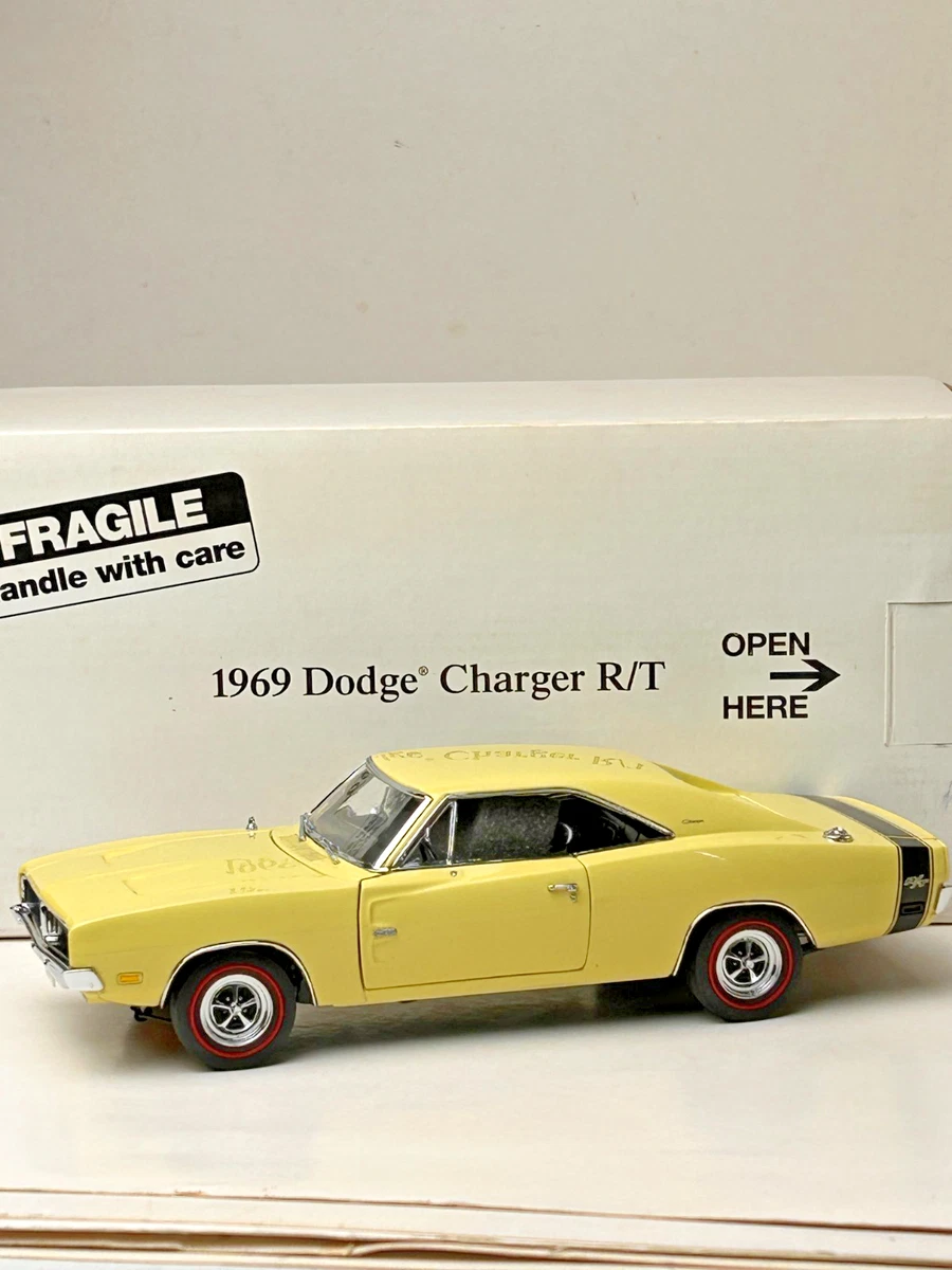 25+ Danbury Mint 1:24 Diecast Cars for sale | Updated Oct 2026
