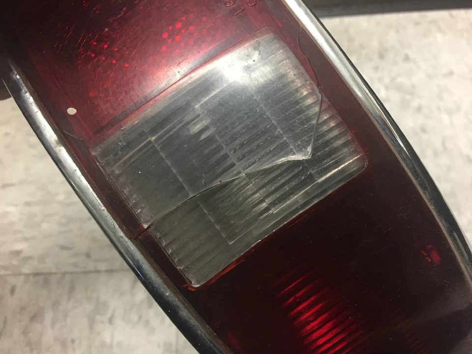 Conjunto de luz trasera derecha Porsche 911 912 Early SWB 901.631.404.01 G7 Foto 3 de 4