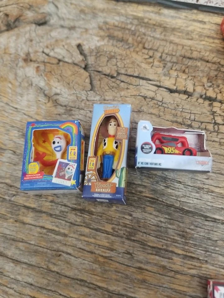 Zuru Mini Marcas Disney, Star Wars, Build A Bear, Mini Juguete Lote Mixto de 28 Foto 4 de 4