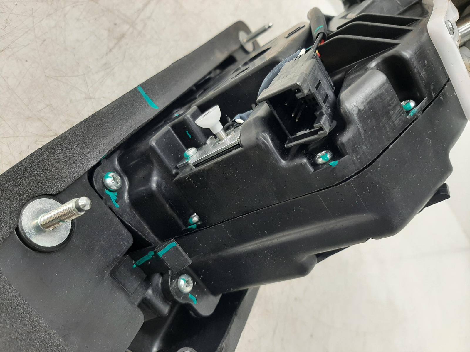 MG ZS 2019 Petrol Mk2 Automatic Gear Selector 10232564 for sale 