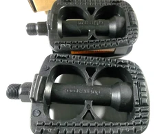 Wellgo K20408 Black BMX style plastic platform bike pedals w/reflectors – New