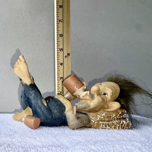 Hillbilly Moonshiner Figurine Whiskey drinker drunk 