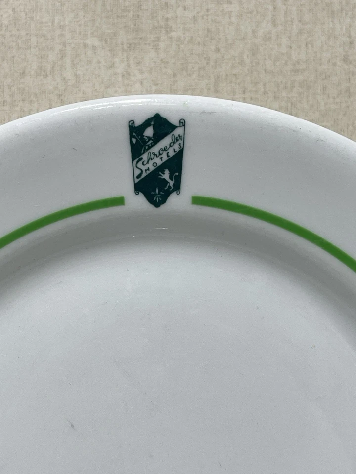 Juego de 2 platos vintage Schroeder Hotels logotipo a rayas verdes Shenango China Foto 4 de 4