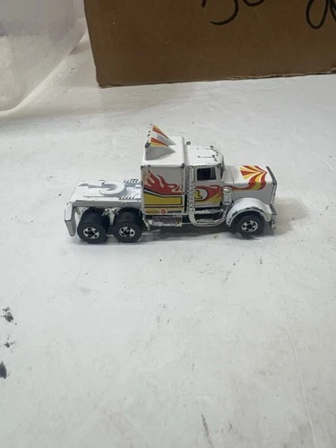 Vintage Hot Wheels 1982 LONG SHOT Semi Truck White Pennzoil Hong Kong Nice