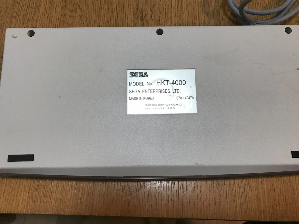 Sega Dreamcast Keyboard Clear HKT-4000 Used Japan Import Console only Rere - Image 2 of 4