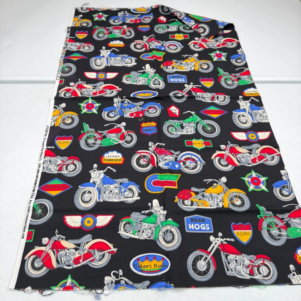 Tela Cranston Motocicletas Cerdos Negro Acolchado Algodón 36x43 1 Yarda Foto 2 de 4