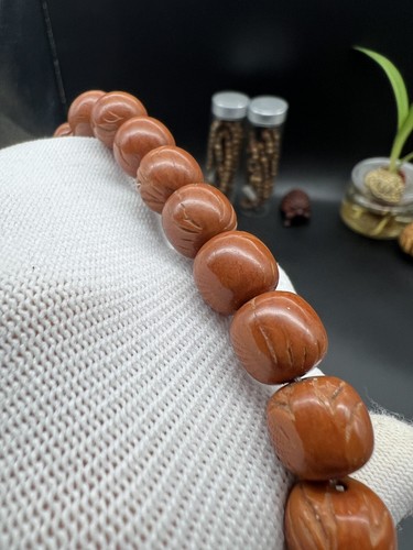 11.5×11mm Red dragon patterned peach pit bracelet 10mm精工老型红魔龙纹桃核手串 - Picture 6 of 15