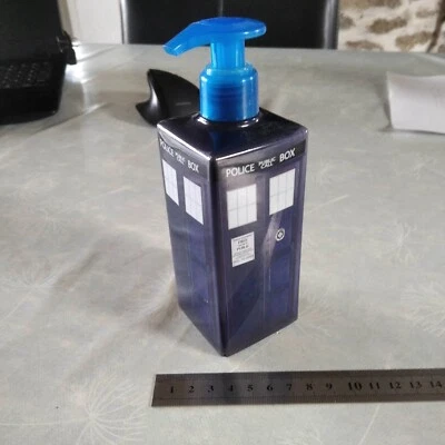 DOCTOR WHO BBC action figures - police public call BOX - SOAP DISPENSER - Photo 1/2