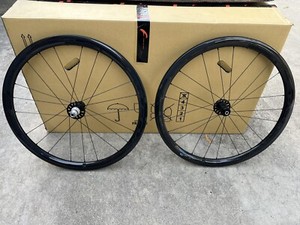 [スプロケ付]FULCRUM RACING QUATTRO CARBON Fulcrum Racing Quattro Carbon Disc Brake Wheelset - Clincher - Bike