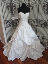 568W BLUE BY ENZOANI EDLINGTON SZ 10 IVORY FORMAL WEDDING GOWN DRESS