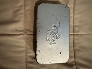 Pampered Chef Creative 8 Mini Cookie Cutters Set #1095 W Storage Tin