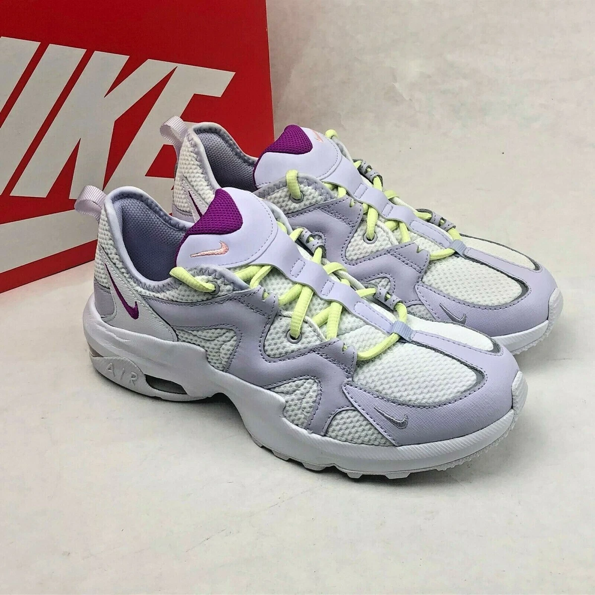 Size Women&#039;s Nike Air Max Sneakers AT4404-104 White/Hyper Violet | eBay