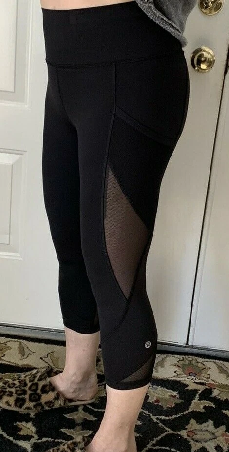 EUC Lululemon Size 6 Capri legging w/Mesh inset side panel & pockets Retail  $98