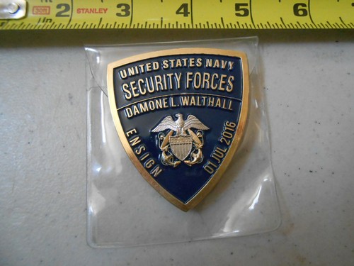 RARE 2016 SECURITY FORCES ENSIGN NAMED USN NAVY MILITARY CHALLENGE COIN - Picture 1 of 3