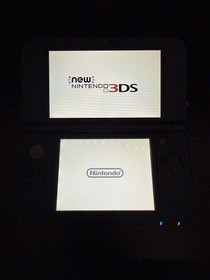 Galaxy New Nintendo 3DS XL Galaxy Edition + Mario Kart 7