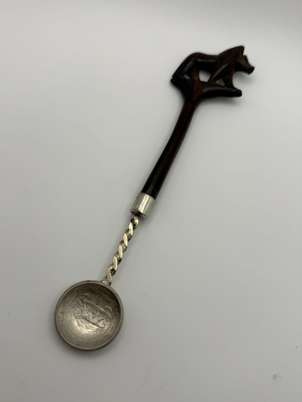 Vintage East Africa 1 Shilling Coin Souvenir Spoon Carved Wooden lion Handle