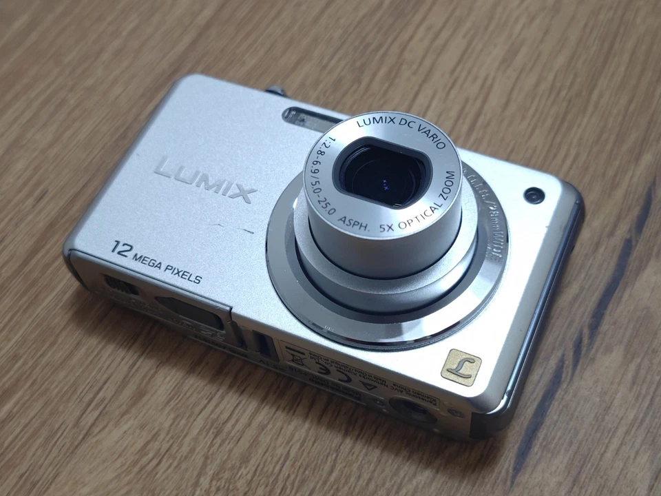 Panasonic LUMIX DMC-FS10 Digitalkamera Camera 12.1MP - (Bitte Lesen), Foto 3 von 5