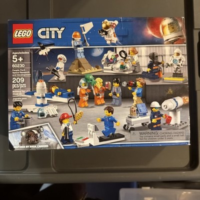 LEGO City People Pack - Space Research and Development #60230 New Sealed Retired