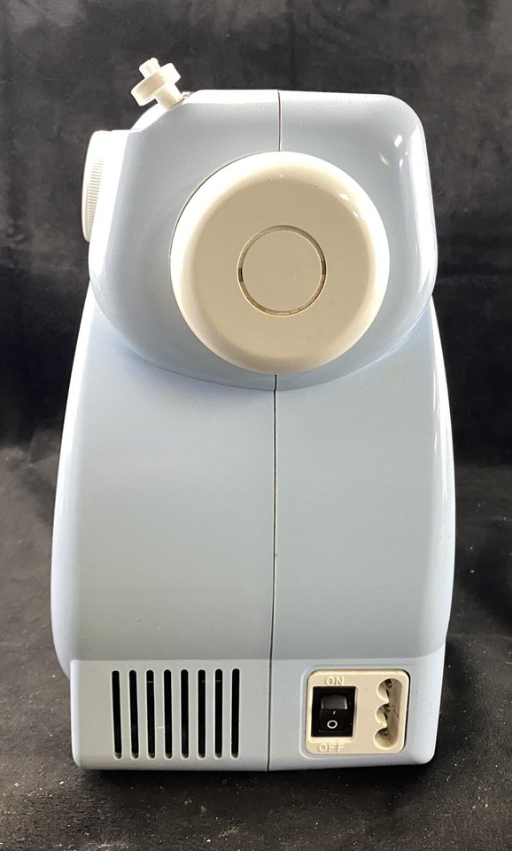 Kenmore Mini Ultra Light Blue Sewing Machine Cover, Pedal Cord Tested