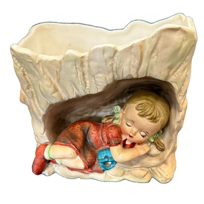 Vintage Napco Girl Sleeping In Tree Stump Planter 1958 Bookends C3313B