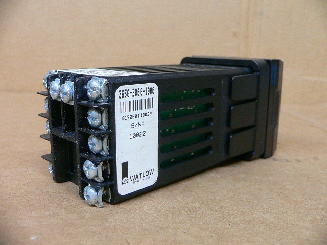 Watlow 365G-B000-1000 Temperature Controller