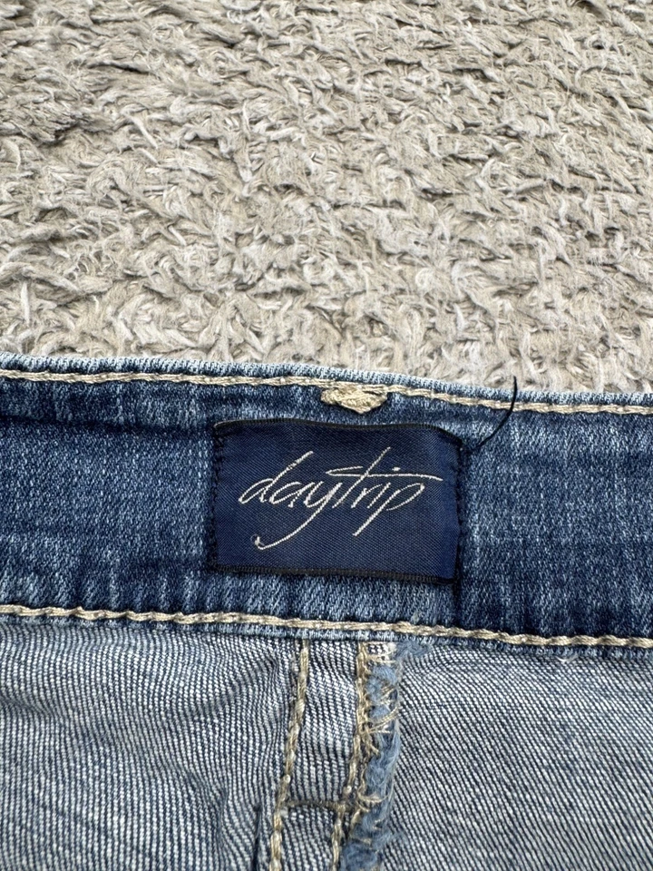 Pantalones de mezclilla capri Daytrip para mujer 28 Virgo desgastados rencor bigote tiro medio Foto 3 de 4