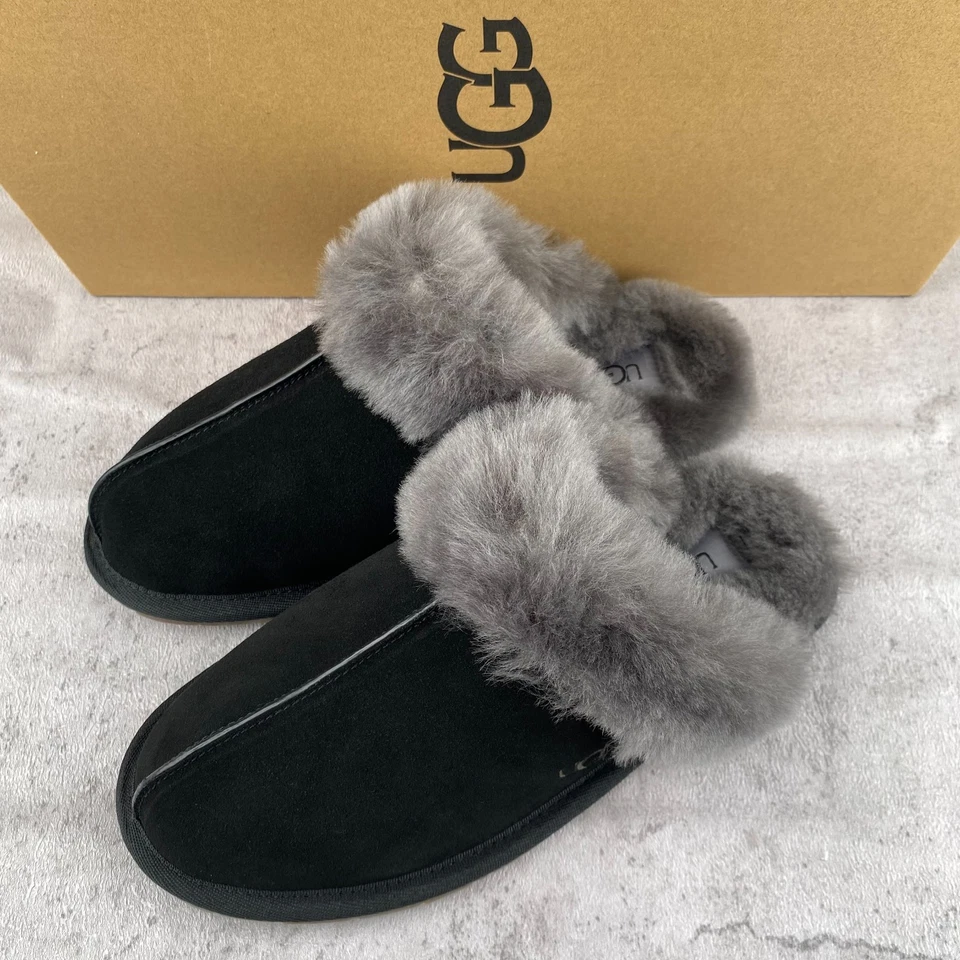 UGG Women's Scuffette II Slippers Black/Grey Women's Slippers Select Size - Image 2 of 4
