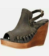 Very Volatile Los Angeles Black Distressed Leather Tarter High Wedge Sandal 8