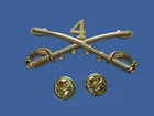 4th CAVALRY SWORDS SABERS  MILITARY HAT PIN  CAVALRY REGIMENT BADGE ROBERT E LEE