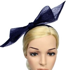 STUNNING NAVY BLUE SINAMAY FASCINATOR WITH BOW ON HEADBAND SPRING RACING WEDDING