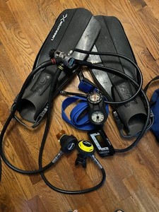 Sherwood scuba equipment with buddy breathing & dive computer. Flippers included