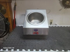 Wells Drop In Hot Food Warmer SS8 7 Quart With Davmor Holding Container 