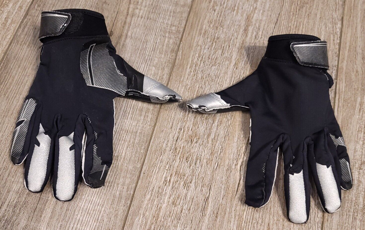 Under Armour F8 Football Gloves Mens Adult Hand 99% Extra Grip