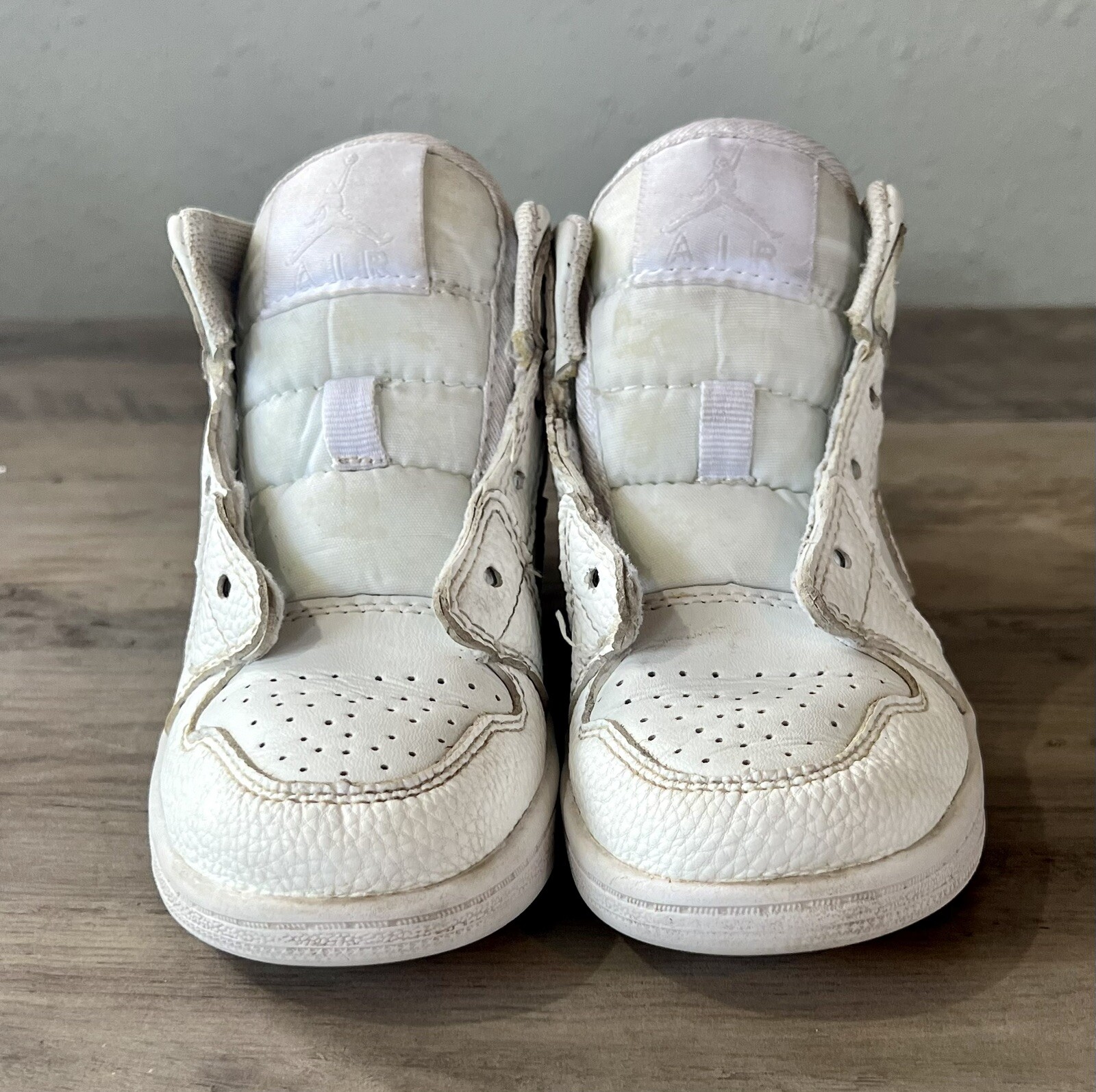 Nike Air Jordan 1 Mid Triple White - 554724-130 Athletic Toddler