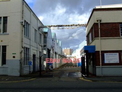 FOTO WEHRE PUMPEN FABRIK MIT BLICK IN DEN FABRIKKOMPLEX VON NEWLANDS ROAD.