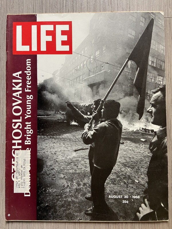Life Magazine August 30 1968: USSR Invades Czechoslovakia | The Mob | Fashion