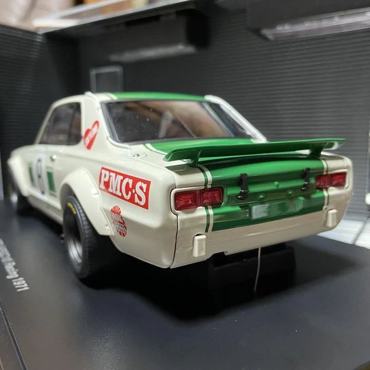 Unexhibited Auto Art 1/18 Nissan Skyline GTR KPGC10 Racing 1971